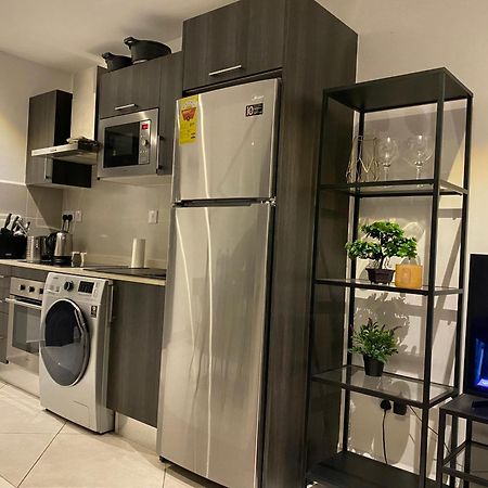 One Bedroom Apartment At A Embassy Gardens Cantonments อักกรา ภายนอก รูปภาพ