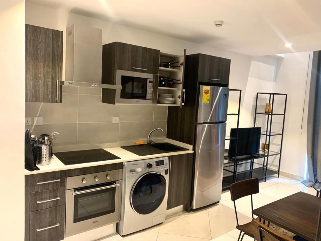 One Bedroom Apartment At A Embassy Gardens Cantonments อักกรา ภายนอก รูปภาพ